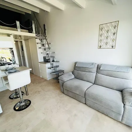 Mezzanine 2 Couchages Cap D'agde Naturisme Cn010-593 *